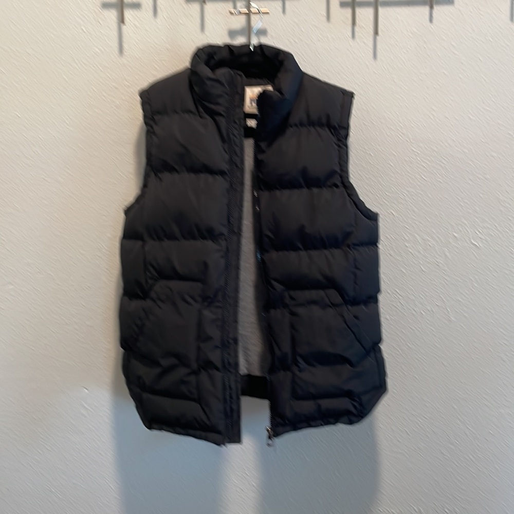 Black Puffer Vest Size 10/12 - Picture 9 of 12